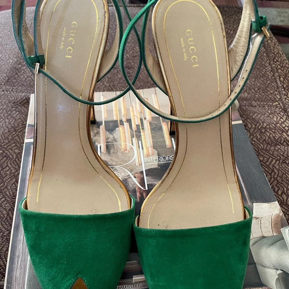 Gucci by Tom Ford RunwayGreen Suede Ankle-Tie High Heels with Metallic Gold Heel - Picture 3 of 8